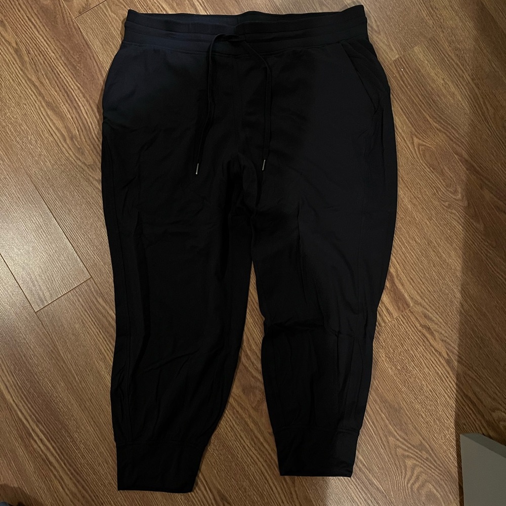 Black ready to rulu lululemon joggers sz 18 $40